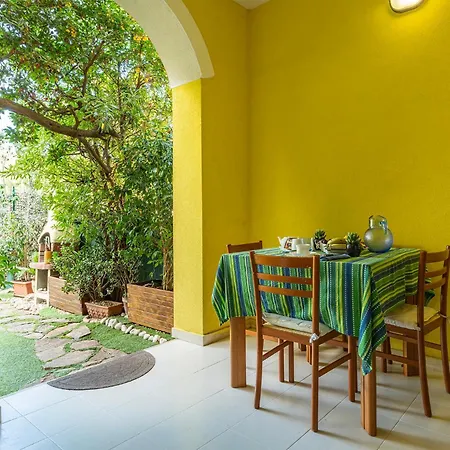 Veronica Semesterbostad Villasimius