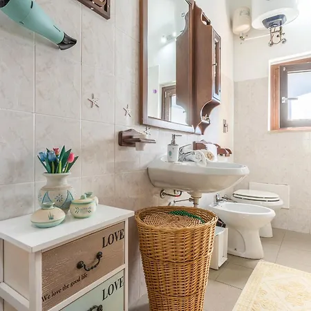 Semesterbostad Veronica *